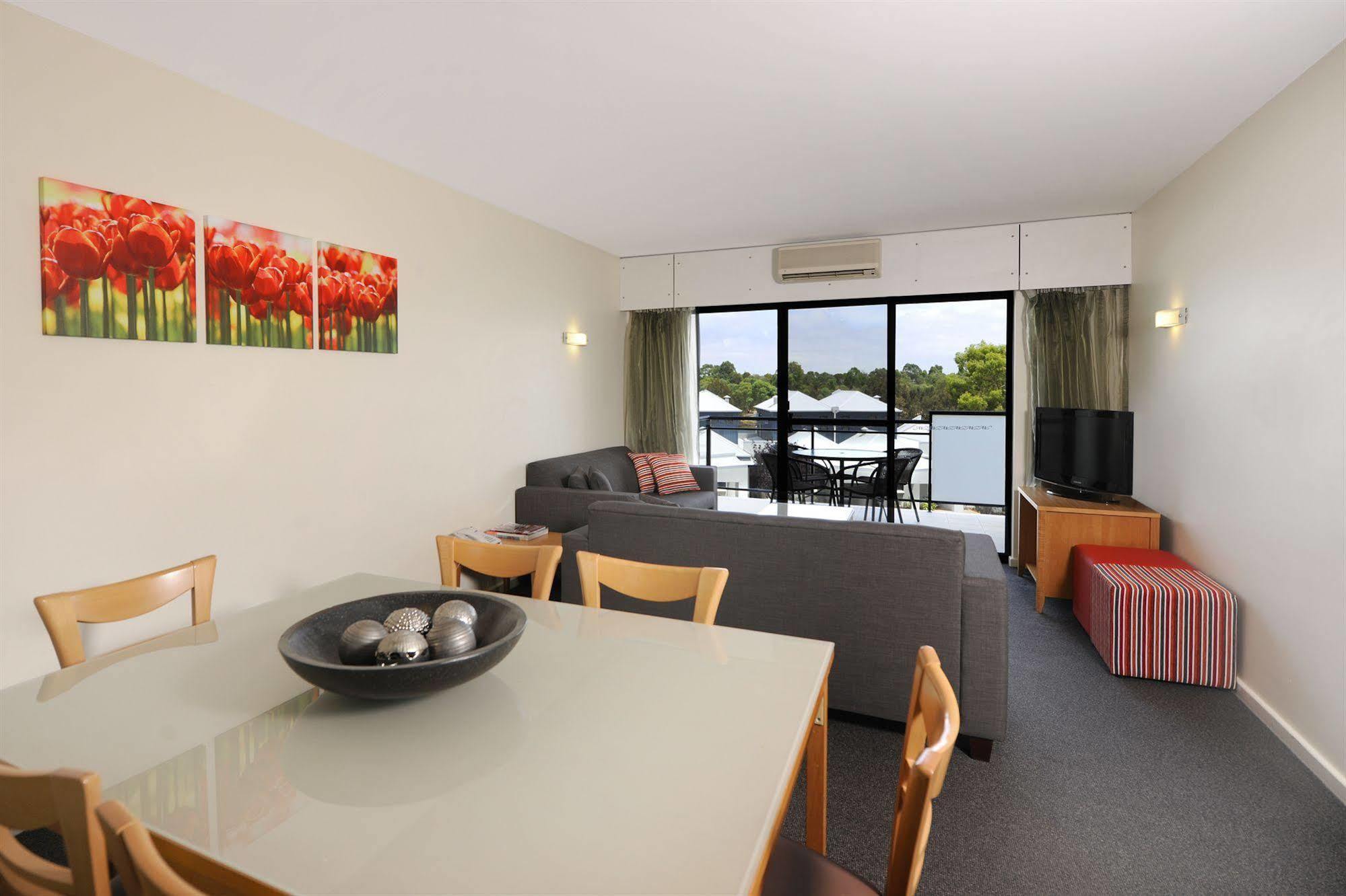Assured Ascot Quays Apartment Hotel Perth Exterior foto