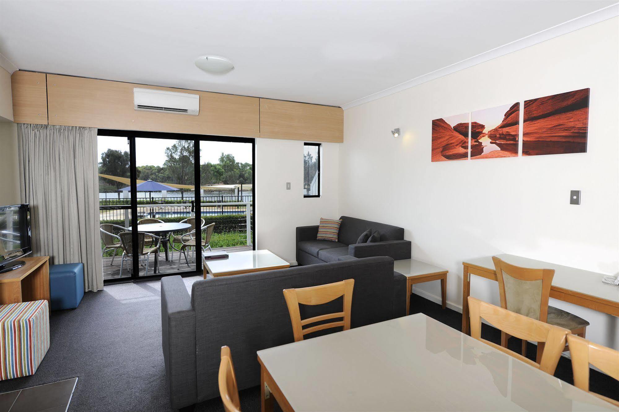 Assured Ascot Quays Apartment Hotel Perth Exterior foto